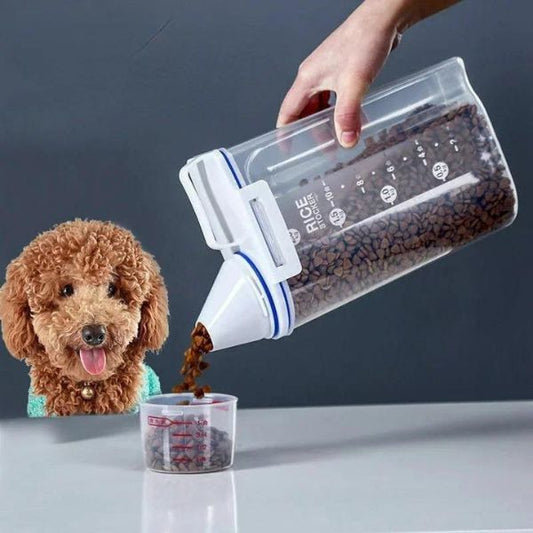 Pet food container